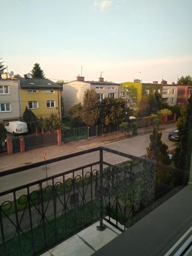 La Madriguera Bed & Breakfast Raszyn Exterior photo
